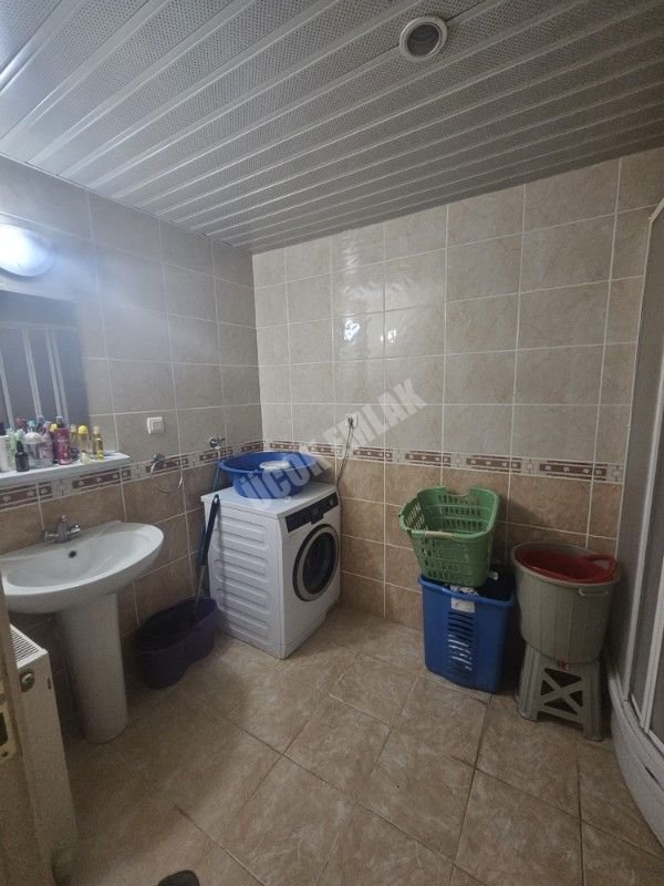* AFYON ÜÇOK EMLAKTAN SAHİPATA MAH TOKİ 3+1 115M² TEMİZ BAKIMLI EŞYALI KİRALIK DAİRE *
