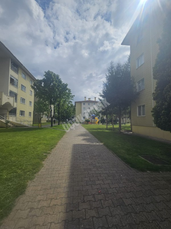 * AFYON ÜÇOK EMLAKTAN SAHİPATA MAH TOKİ 3+1 115M² TEMİZ BAKIMLI EŞYALI KİRALIK DAİRE *