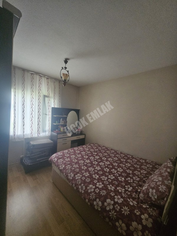* AFYON ÜÇOK EMLAKTAN SAHİPATA MAH TOKİ 3+1 115M² TEMİZ BAKIMLI EŞYALI KİRALIK DAİRE *