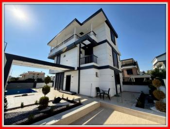 Didim Altınkum Sahiline 1 Km Mesafede Satılık 4+1 Villa