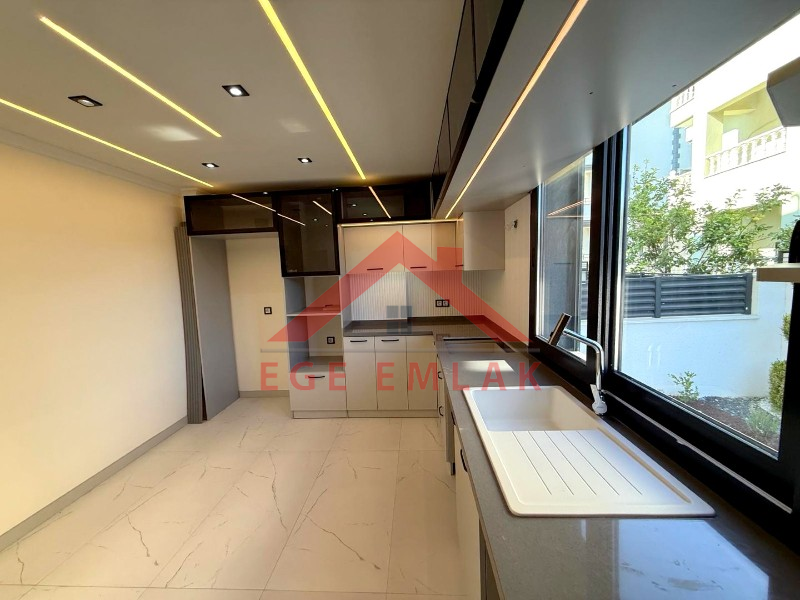 Didim Altınkum Sahiline 1 Km Mesafede Satılık 4+1 Villa