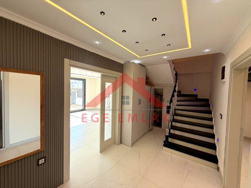 Didim Altınkum Sahiline 1 Km Mesafede Satılık 4+1 Villa