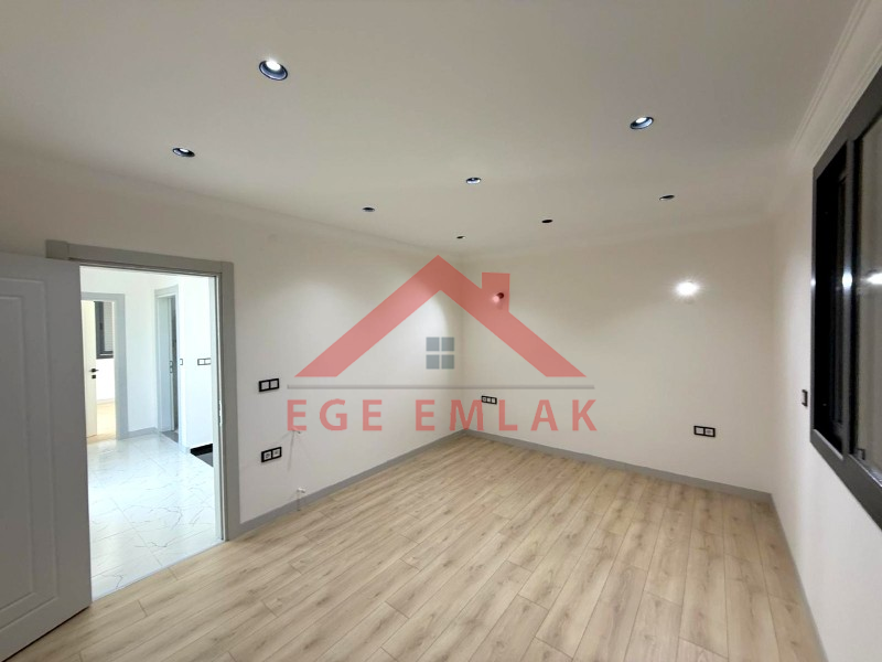 Didim Altınkum Sahiline 1 Km Mesafede Satılık 4+1 Villa