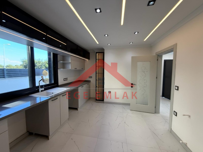 Didim Altınkum Sahiline 1 Km Mesafede Satılık 4+1 Villa
