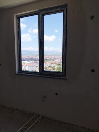 GÜVENAY - ÇORUM BAHÇELİEVLER BAHAR CADDESİ ÜZERİ SIFIR LÜKS 2+0 SATILIK DAİRE