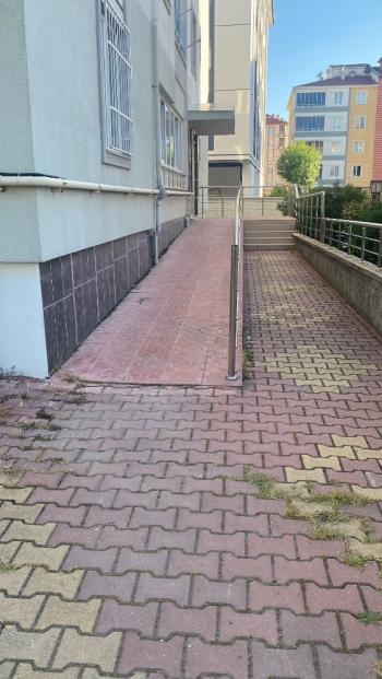GÜVENAY - ÇORUM KALE POLİS LOJMANLARI CİVARI 3+1 SATILIK DAİRE