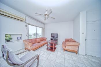 Girne Merkez'de Kiralık 3+1 Eşyalı Daire