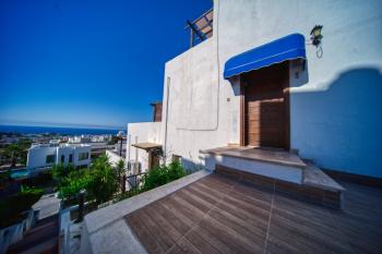YEŞİLTEPE'DE MAVİ VE YEŞİLİN BULUŞTUĞU NOKTADA MUHTEŞEM MANZARALI 3+1 DUBLEKS PENTHOUSE