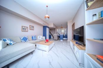YEŞİLTEPE'DE MAVİ VE YEŞİLİN BULUŞTUĞU NOKTADA MUHTEŞEM MANZARALI 3+1 DUBLEKS PENTHOUSE