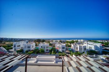 YEŞİLTEPE'DE MAVİ VE YEŞİLİN BULUŞTUĞU NOKTADA MUHTEŞEM MANZARALI 3+1 DUBLEKS PENTHOUSE