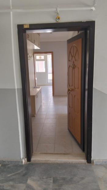* AFYON ÜÇOK EMLAKTAN NAZMİ SAATÇİ MAH 3+1 110M² TEMİZ BAKIMLI SATILIK DAİRE *
