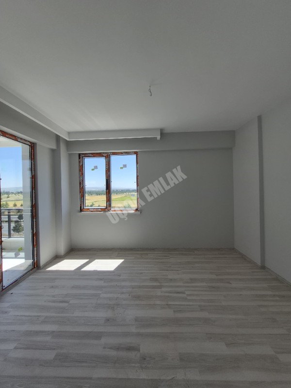 *AFYON ÜÇOK EMLAKTAN ALİ İHSAN PAŞA MAH 3+1 SIFIR LÜX EBEVEYN BANYOLU SATILIK DAİRELER *