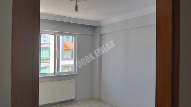 * AFYON ÜÇOK EMLAKTAN NAZMİ SAATÇİ MAH 3+1 110M² TEMİZ BAKIMLI SATILIK DAİRE *