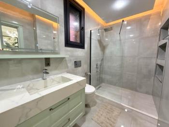 Didim Efeler Mahallesinde Satılık 4+1 Villa