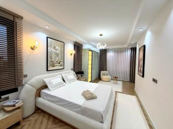 Didim Efeler Mahallesinde Satılık 4+1 Villa