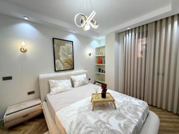 Didim Efeler Mahallesinde Satılık 4+1 Villa