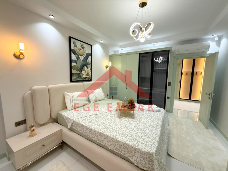 Didim Efeler Mahallesinde Satılık 4+1 Villa