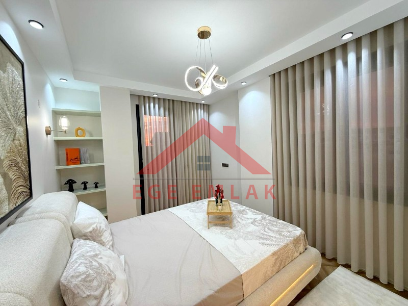 Didim Efeler Mahallesinde Satılık 4+1 Villa