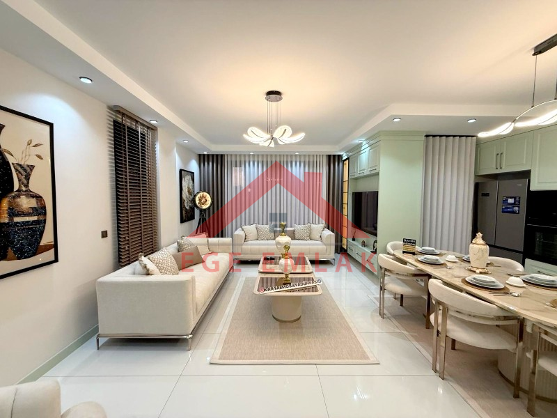 Didim Efeler Mahallesinde Satılık 4+1 Villa