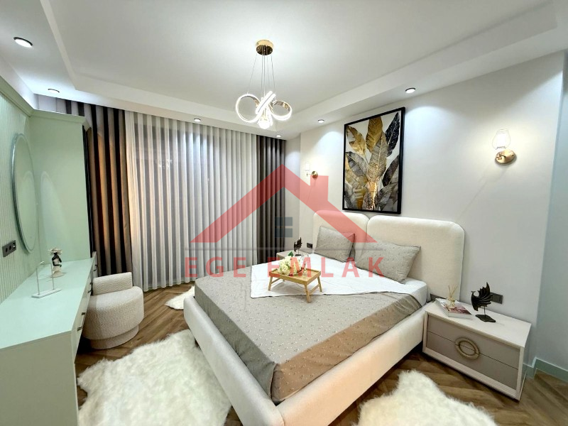 Didim Efeler Mahallesinde Satılık 4+1 Villa