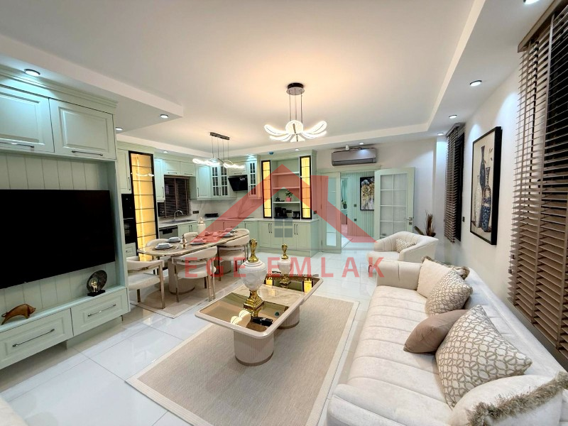 Didim Efeler Mahallesinde Satılık 4+1 Villa