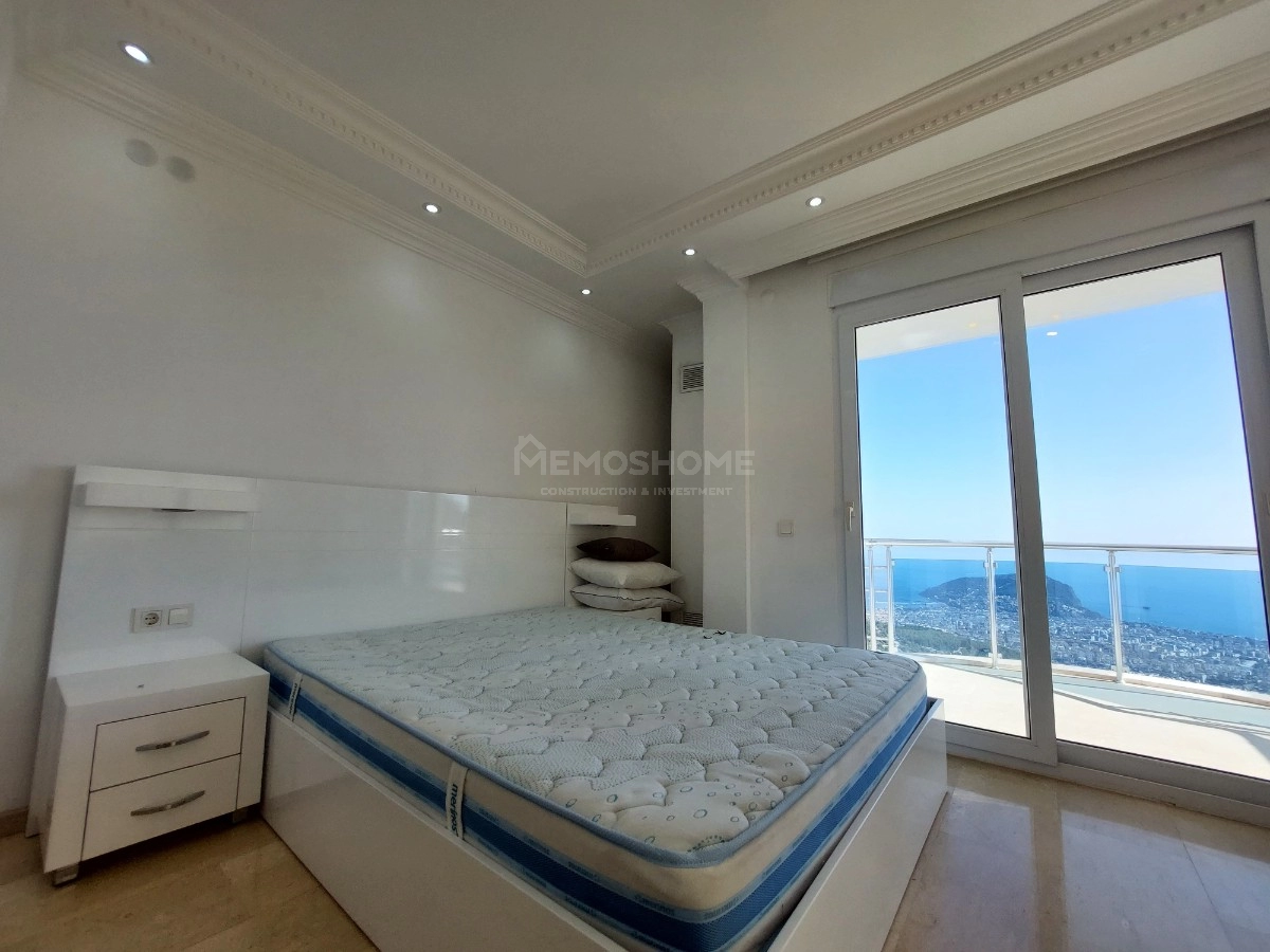 Hill Side 4+2 Triplex Villa