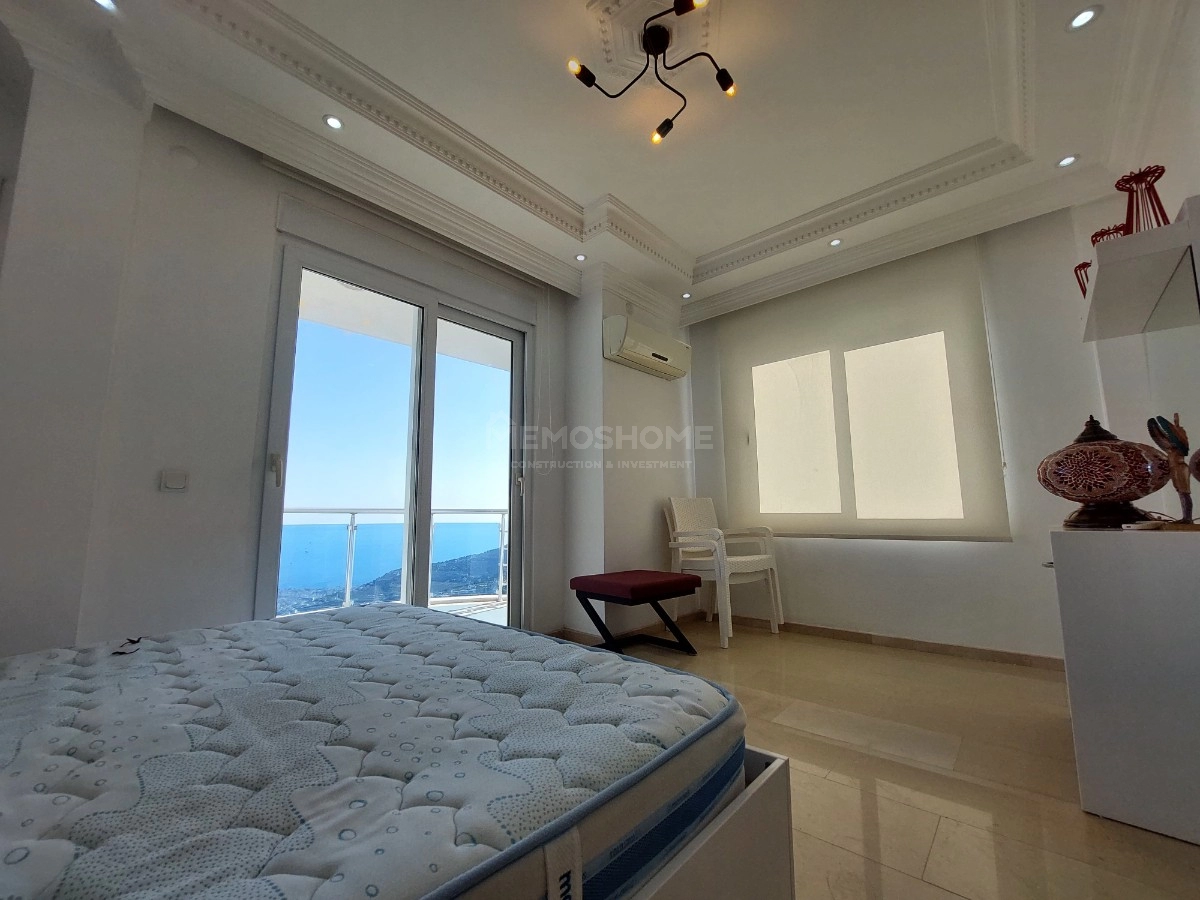Hill Side 4+2 Triplex Villa