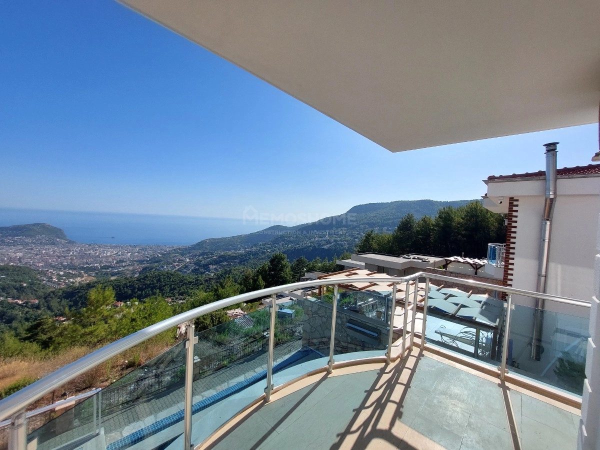 Hill Side 4+2 Triplex Villa