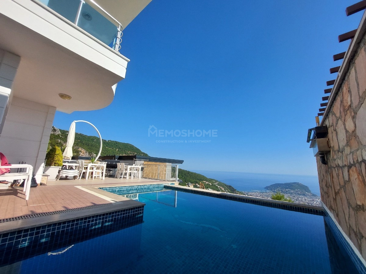 Hill Side 4+2 Triplex Villa