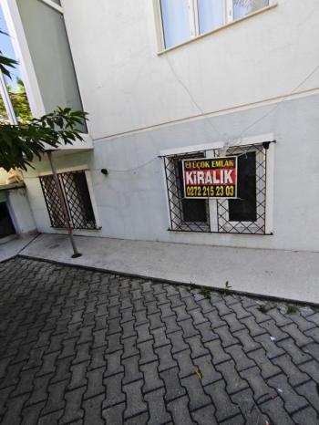* AFYON ÜÇOK EMLAKTAN KANLICA MAH 3+1 100M² KİRALIK DAİRE * 