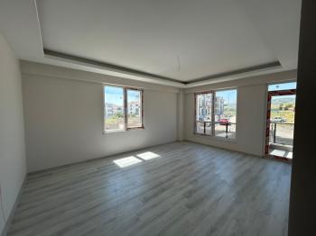 AFYON ÜÇOK EMLAKTAN KANLICA MAH SIFIR 3+1 LÜX SATILIK DAİRE