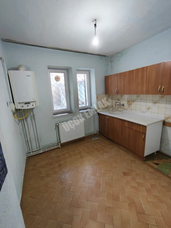 * AFYON ÜÇOK EMLAKTAN KANLICA MAH 3+1 100M² KİRALIK DAİRE * 