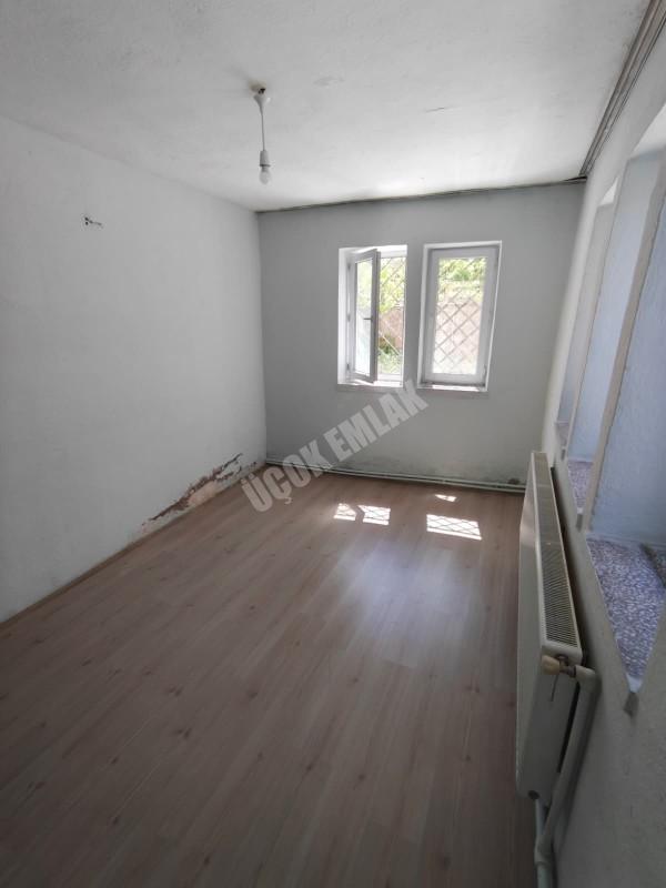 * AFYON ÜÇOK EMLAKTAN KANLICA MAH 3+1 100M² KİRALIK DAİRE * 