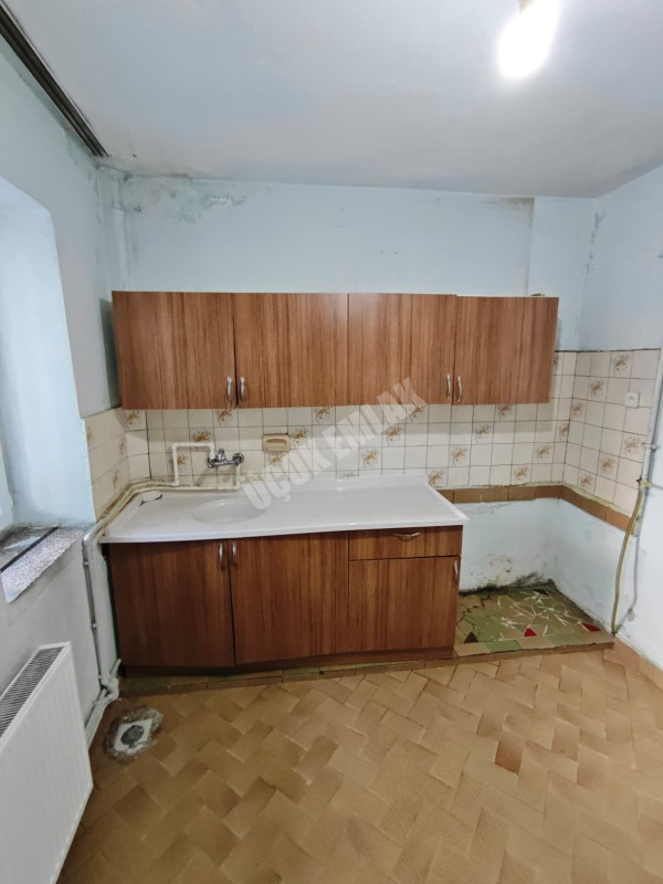 * AFYON ÜÇOK EMLAKTAN KANLICA MAH 3+1 100M² KİRALIK DAİRE * 