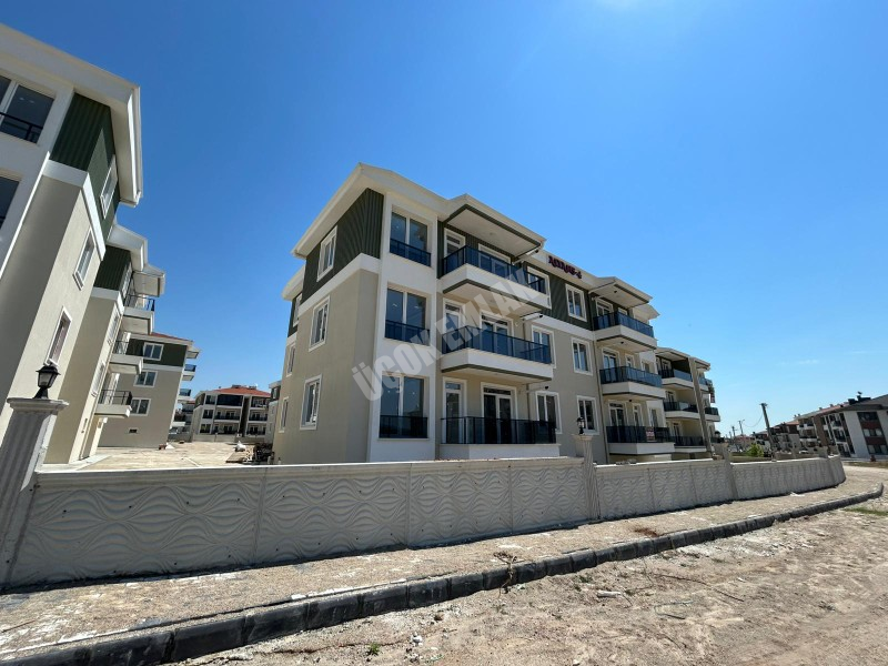 AFYON ÜÇOK EMLAKTAN KANLICA MAH SIFIR 3+1 LÜX SATILIK DAİRE