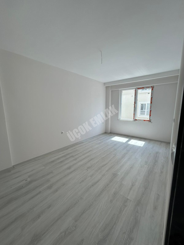 AFYON ÜÇOK EMLAKTAN KANLICA MAH SIFIR 3+1 LÜX SATILIK DAİRE