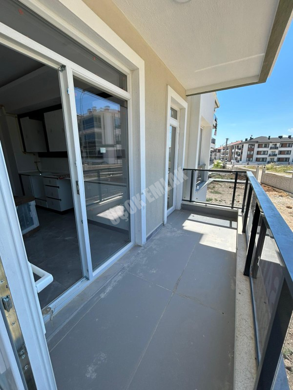 AFYON ÜÇOK EMLAKTAN KANLICA MAH SIFIR 3+1 LÜX SATILIK DAİRE