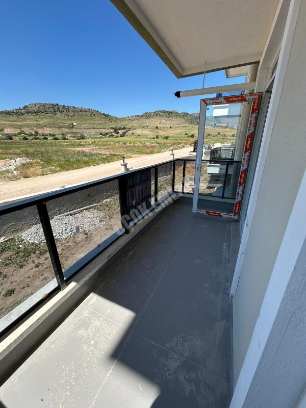 AFYON ÜÇOK EMLAKTAN KANLICA MAH SIFIR 3+1 LÜX SATILIK DAİRE