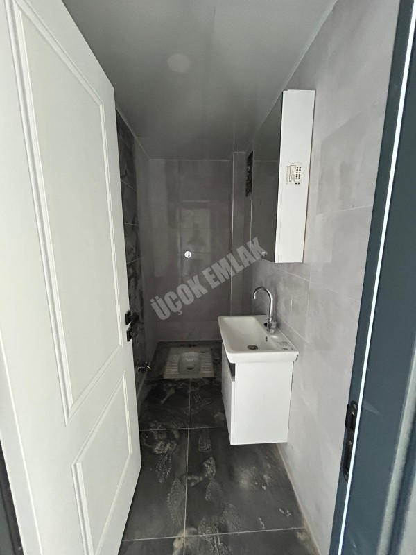 AFYON ÜÇOK EMLAKTAN KANLICA MAH SIFIR 3+1 LÜX SATILIK DAİRE