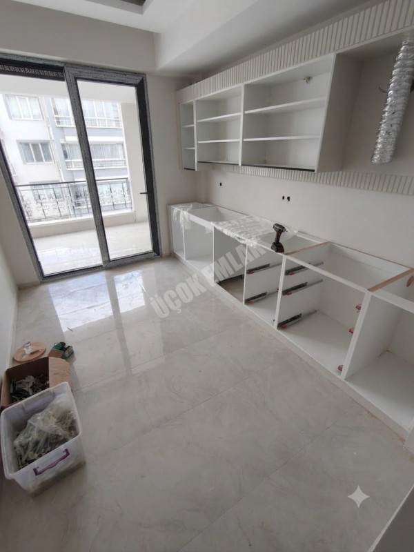 * AFYON ÜÇOK EMLAKTAN ERKMEN DE 2+1 3+1 SIFIR LÜX SATILIK DAİRELER * 