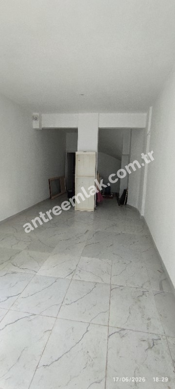 Antre Emlak'tan Satılık Yeşilyurt Mit Binaları Yanı 40 M2 Dükkan