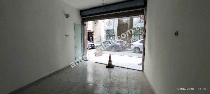 Antre Emlak'tan Satılık Yeşilyurt Mit Binaları Yanı 40 M2 Dükkan