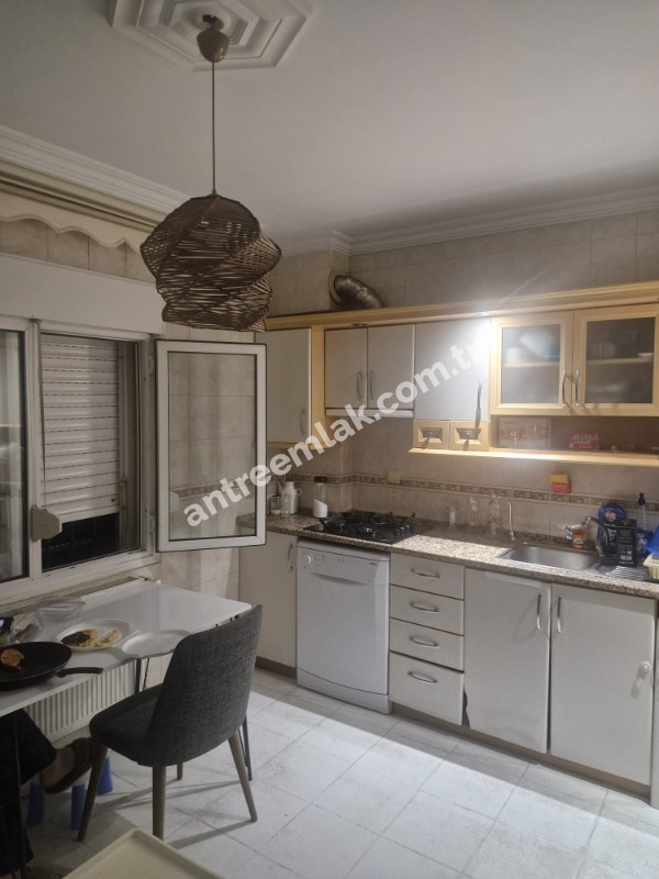 Antre Emlak'tan Kiralık Balçova Korutürk Mahallesinde 3+1 Jeotermalli Tripleks Villa