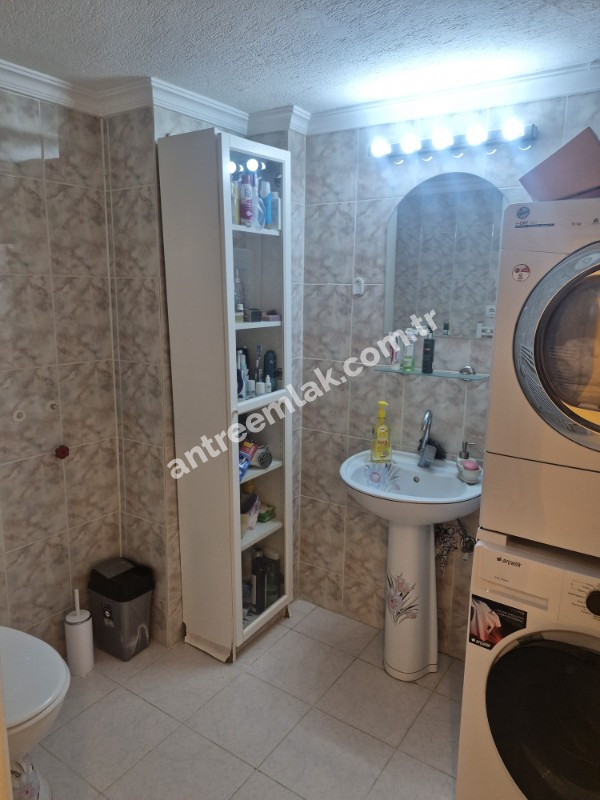 Antre Emlak'tan Kiralık Balçova Korutürk Mahallesinde 3+1 Jeotermalli Tripleks Villa