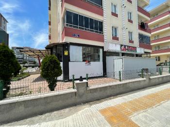 Güvenay - Çorum Osmancık Yolu Yunus Markete Gelmeden Satılık Dükkan 