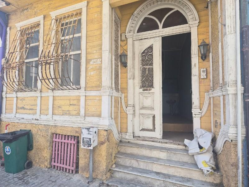 Mudanyada Denize 10 Adım Mesafede Müstakil Bina