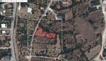 AFYON ÜÇOK EMLAKTAN ERKMEN DE SATILIK 1.628M² BAHÇE