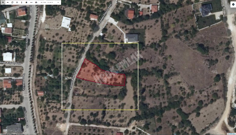 AFYON ÜÇOK EMLAKTAN ERKMEN DE SATILIK 1.628M² BAHÇE