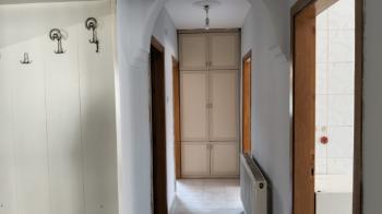 * AFYON ÜÇOK EMLAKTAN NAZMİ SAATÇİ MAH 3+1 110M² TEMİZ BAKIMLI KİRALIK DAİRE *