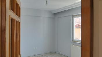 * AFYON ÜÇOK EMLAKTAN NAZMİ SAATÇİ MAH 3+1 110M² TEMİZ BAKIMLI KİRALIK DAİRE *